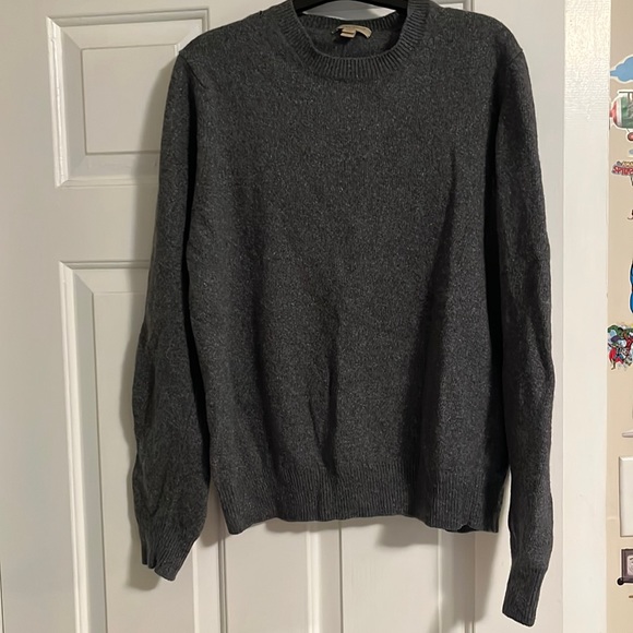 BURBERRY sweater. Size S. - Picture 1 of 6